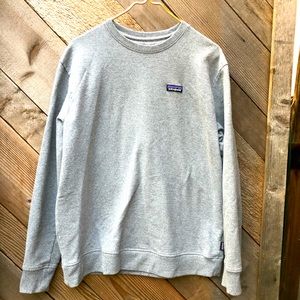 Patagonia Heather Grey Crew Sweatshirt